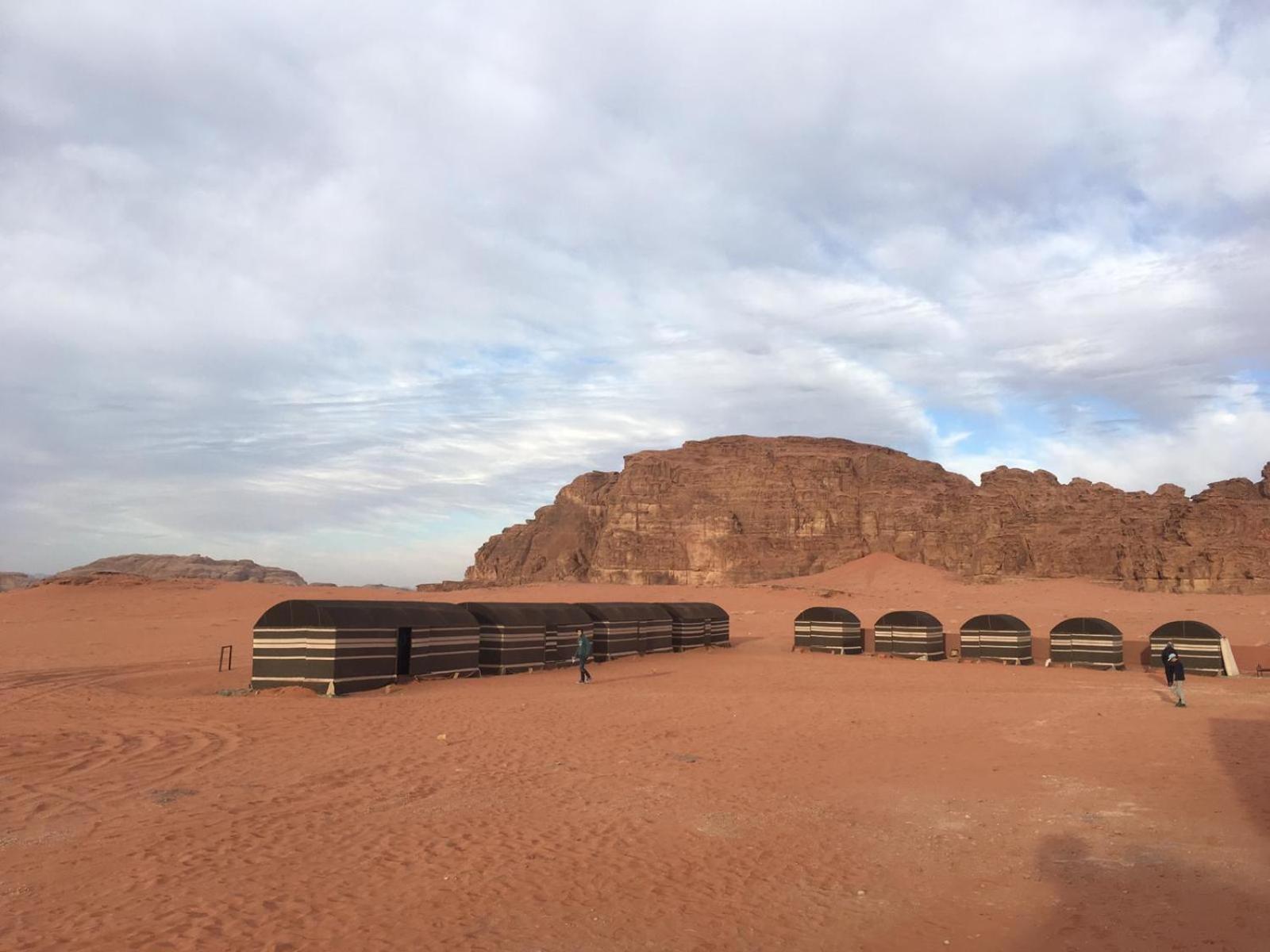 Wadi Rum Candles Camp Luaran gambar